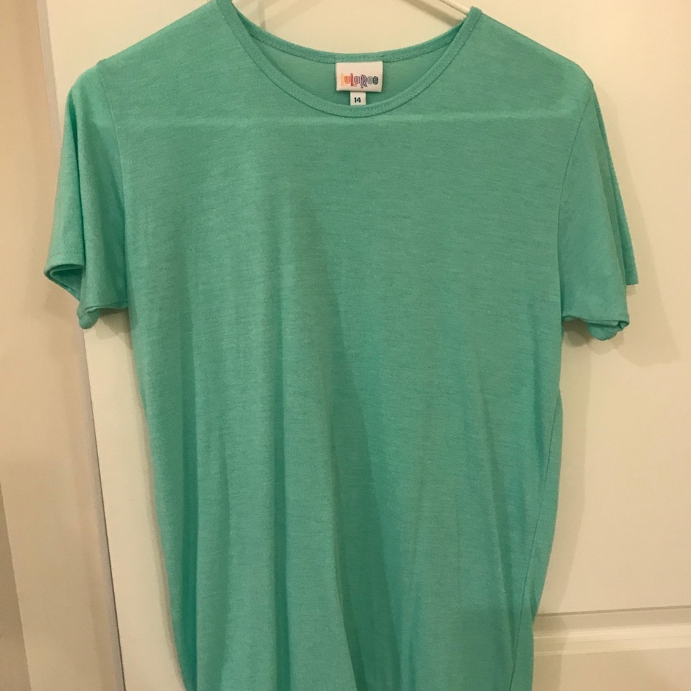Lularoe Gracie tee size 14